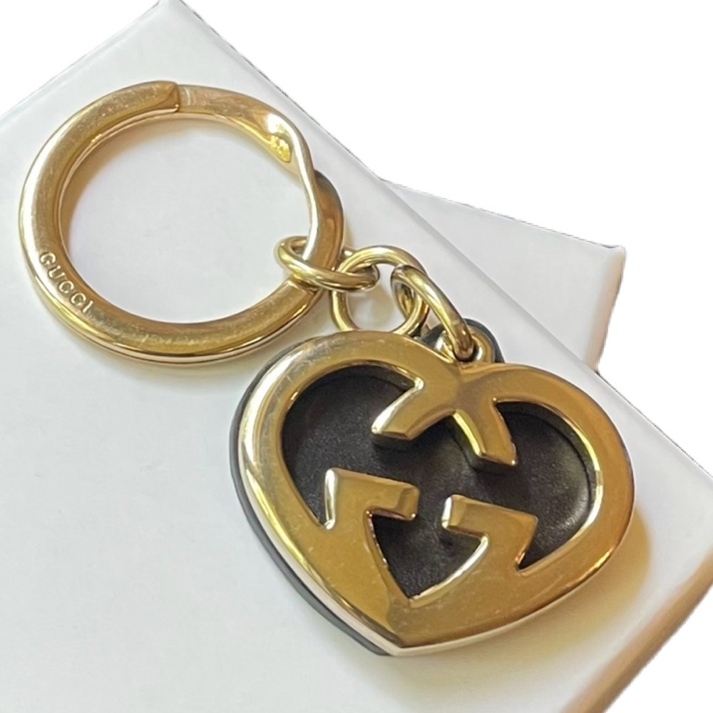 Gucci Interlocking Heart Keychain - image 1